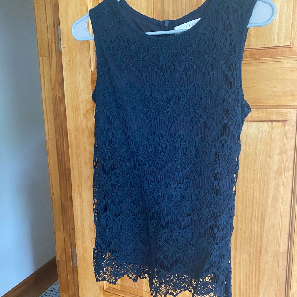 Adiva lace overlay top with full lining in navy
